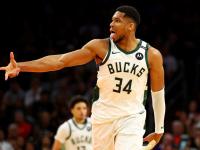 雄鹿绝杀时刻，步行者点燃赛场，格林迎来胜利！